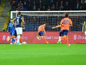 İlk Yarı Başakşehir’in
