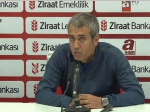 Kasımpaşa Teknik Direktörü Özdeş: Sevincimiz Buruk