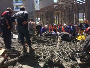 Cami İnşaatında Kalıp Çöktü: 3 Ölü