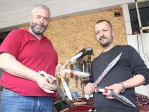 Otomobil Fiyatına Bıçak