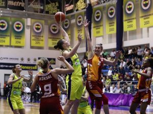Fenerbahçe Seriye Farklı Başladı!