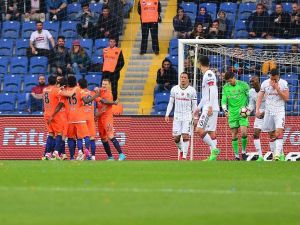 İlk Yarıda Başakşehir’den 3 Gol
