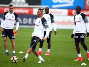 Beşiktaş, Fenerbahçe Hazırlıklarına Başladı