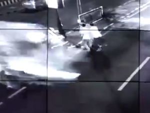 Minibüs Yayaların Arasına Daldı: 1 Ölü, 9 Yaralı