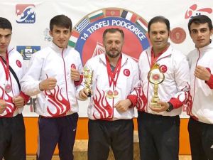 Genç Boksörlerden Karadağ’da 3 Madalya