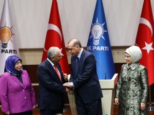 Parti Merkezinde Bir Araya Geldiler