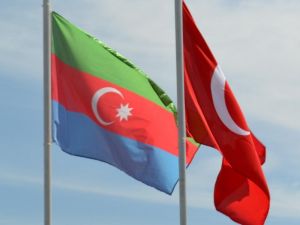 Azerbaycan’dan Akpm’ye Tepki