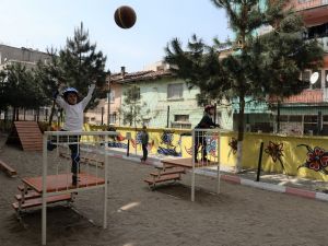 İlköğretim Okuluna ’Survivor’ Parkuru