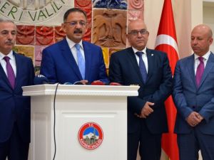 “Abdullah Gül’le İlgili Söylenen Şeylerin Hepsi…”