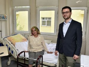 3 Ay Yatarak Tedavi Görecekken 5 Günde Ayağa Kalktı