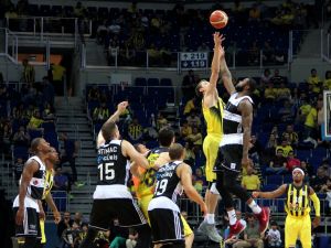 Derbinin Galibi Fenerbahçe!