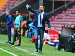 Galatasaray’da Çıktığı Maçların Yarısını Kaybetti