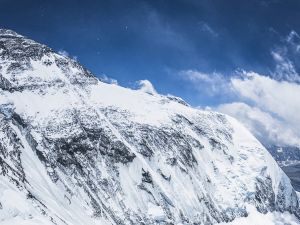 85 Yaşındaki Dağcı Everest Dağı’nda Öldü