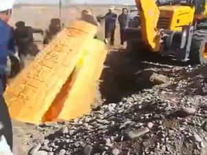 Tabut Mezara Konulmak İstenirken Düştü
