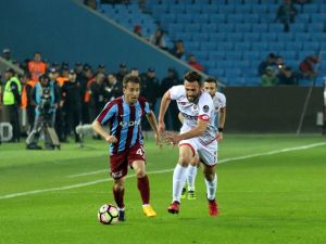 Pereira: Başımızı Öne Eğecek Zaman Değil