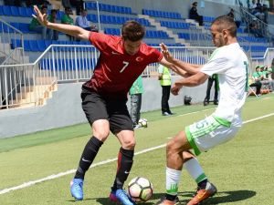 Milliler Son Dakikada Yıkıldı