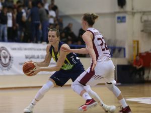 F.bahçe’yi Deviren Yakın Doğu Üniversitesi Şampiyonluğa Göz Kırptı