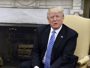 Trump, Fbı Başkanı Comey’i Görevden Aldı