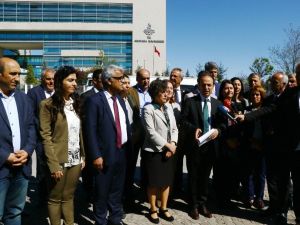 Hdp’lilerden Anayasa Mahkemesi Önünde Basın Açıklaması