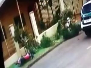 Polisten Kaçarken Ağaca Çarptı