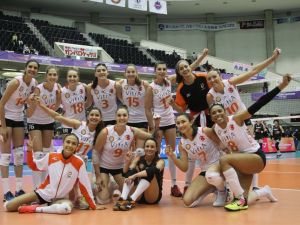 Eczacıbaşı Vitra Yarı Finalde