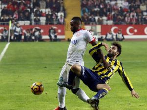 Fenerbahçe İle Antalyaspor Süper Lig’de 42. Randevuda