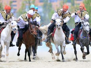 Etnospor İkinci Günü Atlı Akrobasi İle Başladı