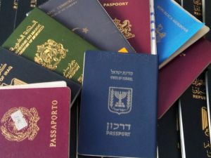 İtalya Schengen’i Askıya Aldı