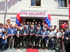 Eski Bakanlardan Erdoğan Bayraktar Mahallesine Kuran Kursu Yaptırdı