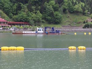 Uzungöl Çamurdan Temizleniyor