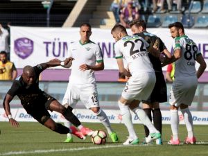 Akhisar 4 Golle Kazandı