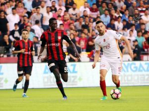 İlk Yarıda Tek Gol