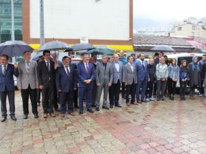 Artvin’de Gençlik Yürüyüşüne Yağmur Engeli