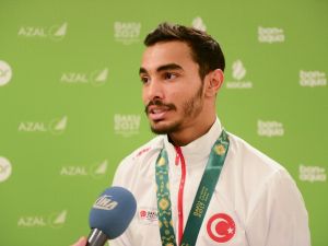 Bakü’de Ferhat Arıcan’dan Altın Madalya