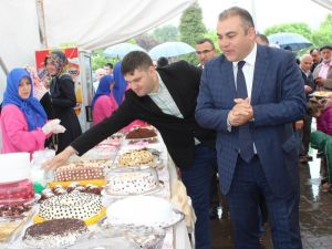 Görele’de Öğrenciler Yararına Kermes Açıldı