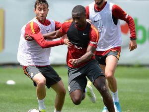 Chedjou Ve Carole Takımla Çalıştı