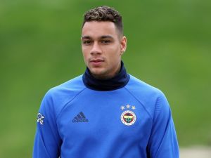 Fener’in Yıldızını Dolandıran Menajere Gözaltı