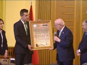 Meclis Başkanı Gençleri Kabul Etti