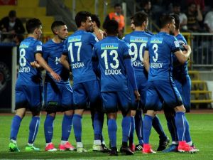 Kasımpaşalı Futbolcu Rusya Yolcusu