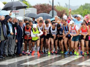 19 Mayıs Yarı Maratonu Yapıldı