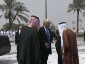Trump, Suudi Arabistan’da
