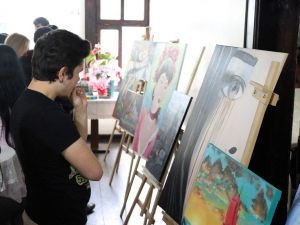 6 Aylık Emeklerini Sergilediler