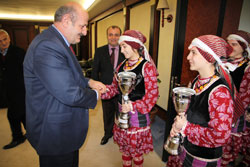 Şampiyonlar Bakırcı'nın Makamında!