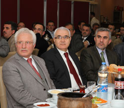 Rize'de Bir Çınar Veda Ediyor