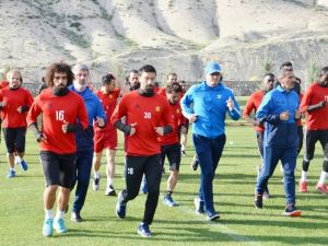 Evkur Yeni Malatyaspor Süper Lig İçin Kolları Sıvadı