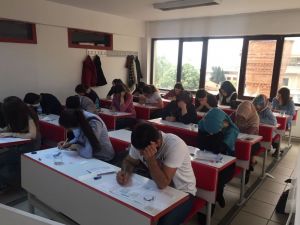 Kamu Personel Seçme Sınavı Yapıldı