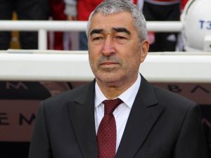 Sivasspor Samet Aybaba İle Sözleşme Yeniledi