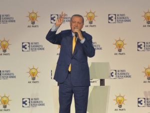 Erdoğan Yeniden Kurucusu Olduğu Partinin Başında