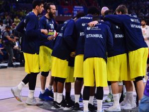 Erdoğan, Avrupa Şampiyonu Fenerbahçe’yi Kutladı