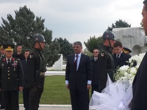 Cevdet Sunay Kabri Başında Anıldı